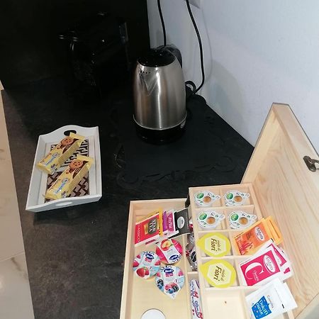 Fiumicino Aeroporto Casa Vacanze Orchidea Zewnętrze zdjęcie